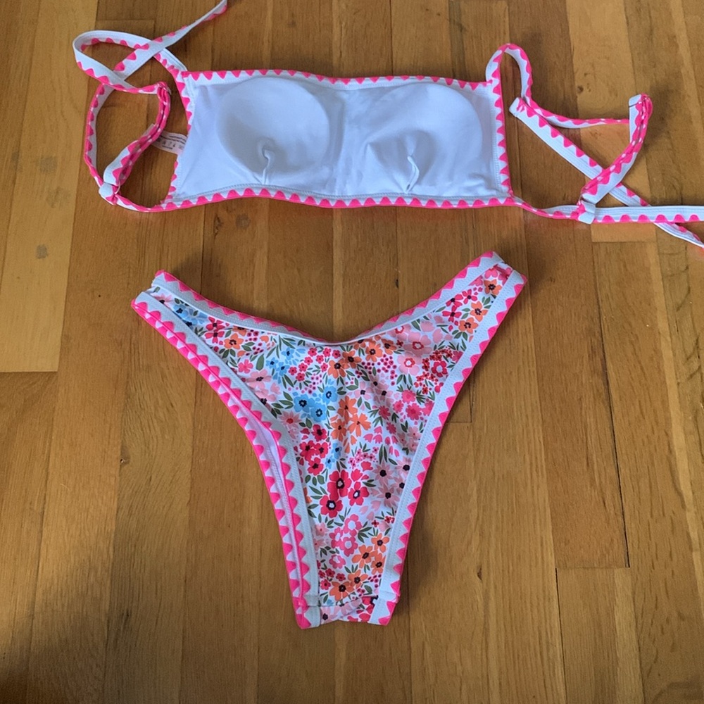 Floral Bikini Set - Picture 3 of 3